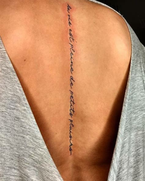 columna tatuaje frase espalda|Frases para tatuajes en la columna